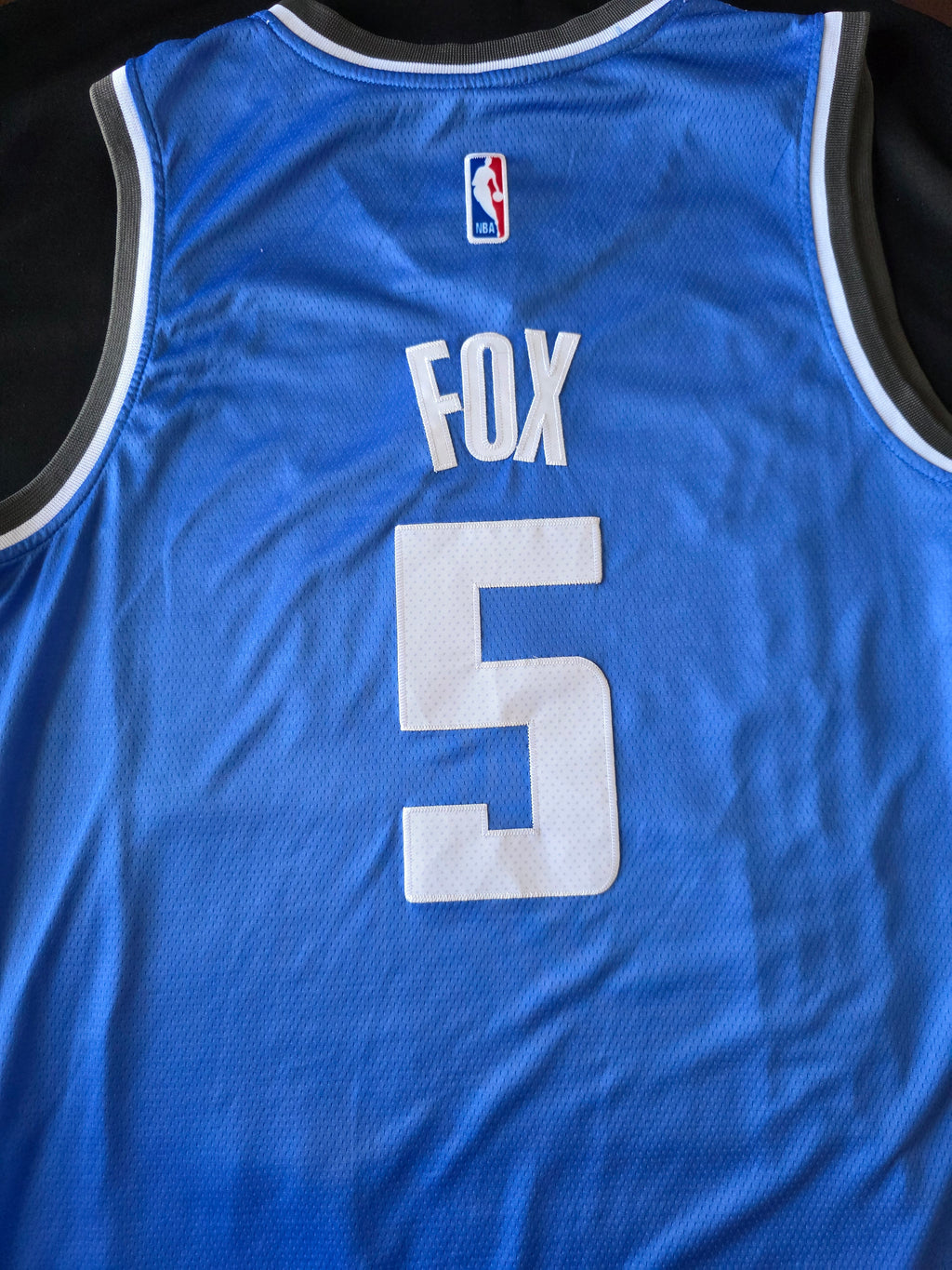 Sacramento Kings Basketball #5 De'Aaron Fox Blue Swingman Player