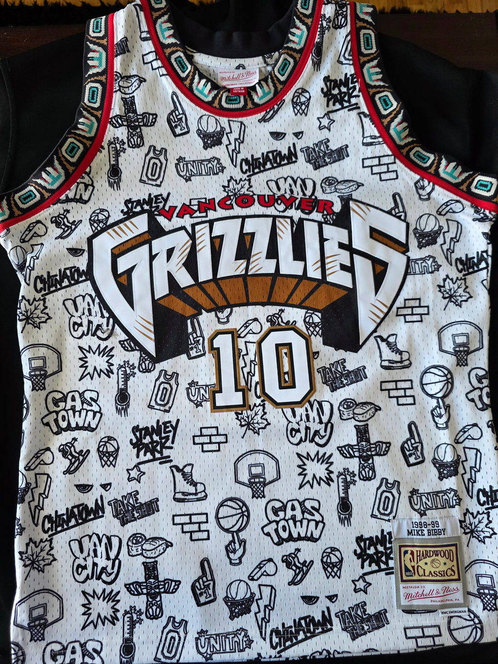 Vancouver Grizzlies NBA Jersey Doodle Swingman Mike Bibby 1998-99