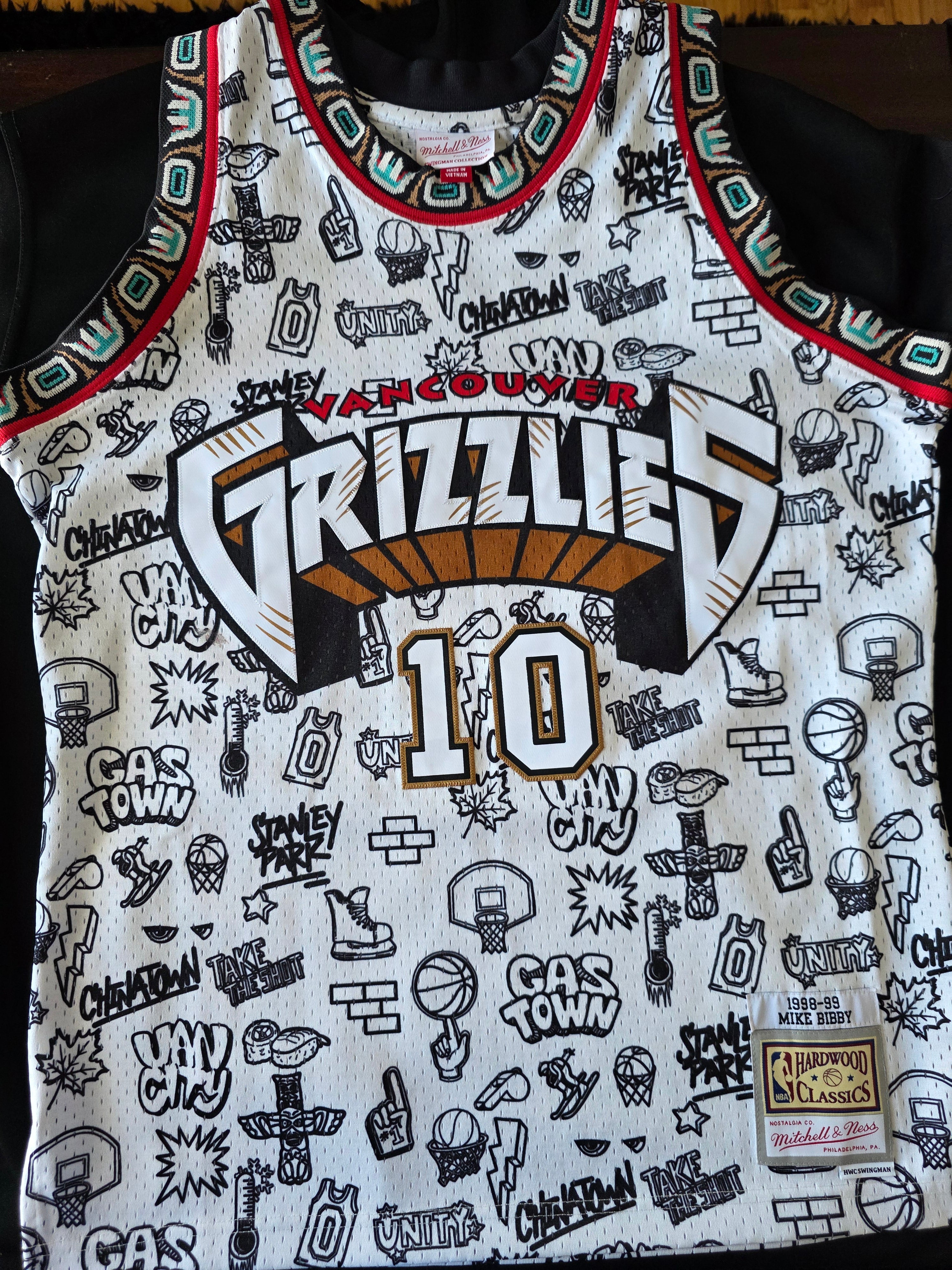 Vancouver Grizzlies NBA Jersey Doodle Swingman Mike Bibby 1998-99